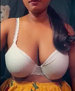 Teena_Silva on StripChat