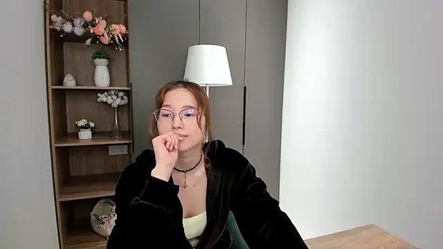 TenaTretina on StripChat