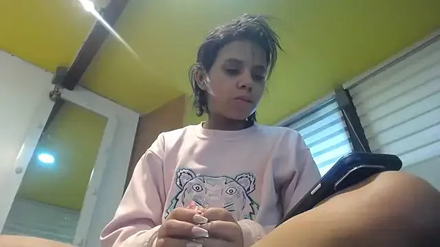 Ternura_X on StripChat