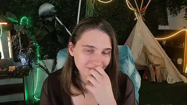 TessaMill on StripChat