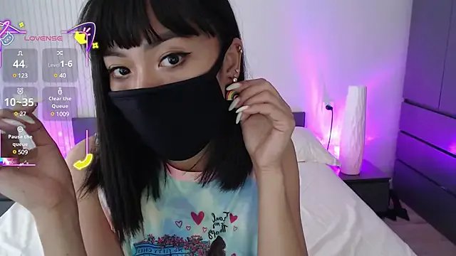 ThaiBoo on StripChat