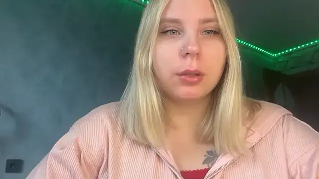 Thalia__Star on StripChat