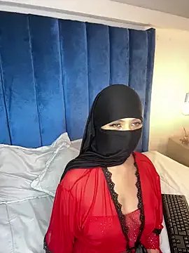 thamiina_ on StripChat