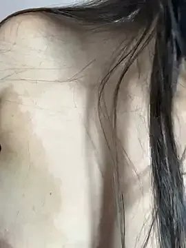 thamiina_ on StripChat