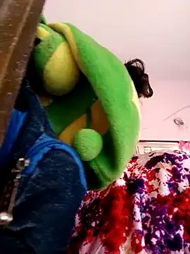 thanusi_2 on StripChat