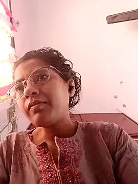 thanusi_2 on StripChat