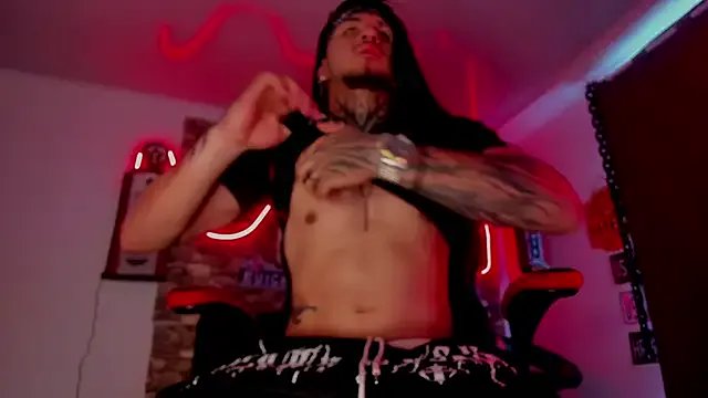 the_beast_master_ on StripChat