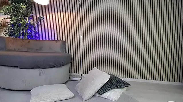 TheaBrown on StripChat