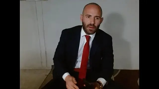 TheNakedPreacher on StripChat