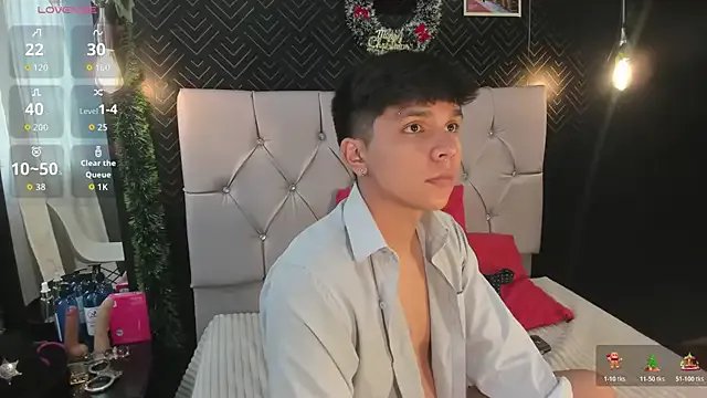 Thiago_Kozak on StripChat