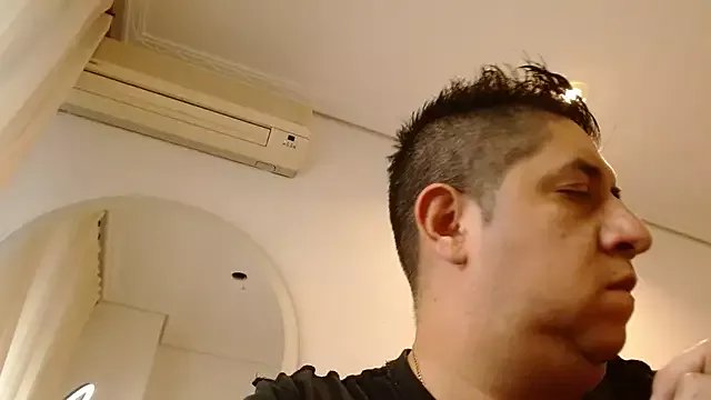 THIAGOEVA on StripChat