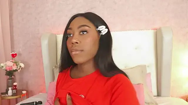 ThianaLopez on StripChat