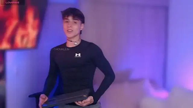 thomklein on StripChat