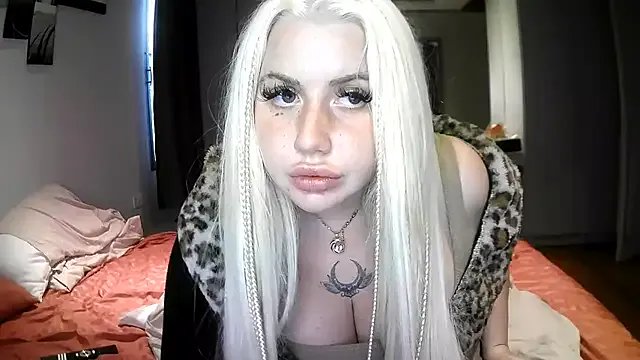 TiaDoll on StripChat