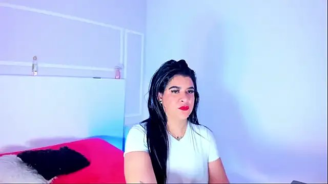 TianaGlow26 on StripChat