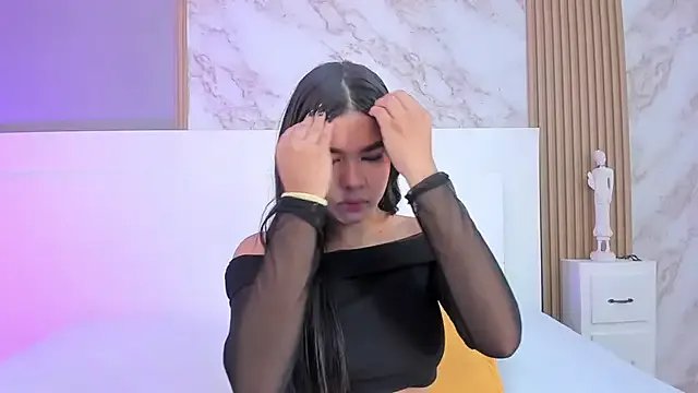 TianaGlow44 on StripChat