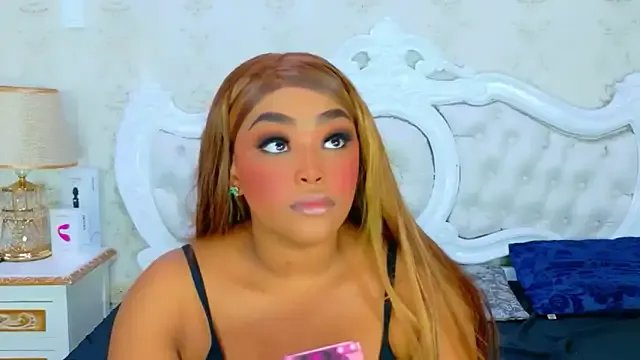 TianahGlow on StripChat