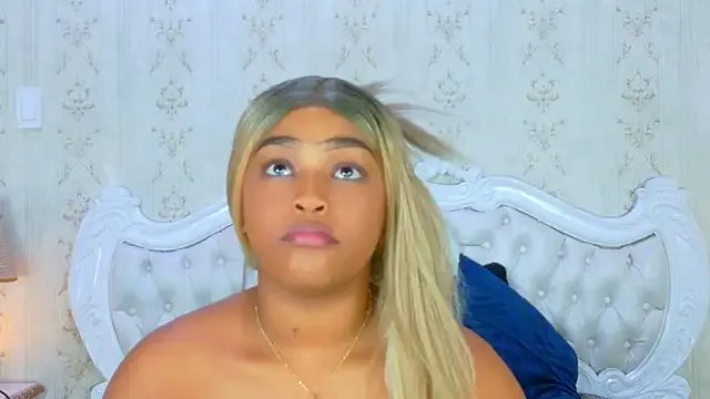 TianahGlow on StripChat