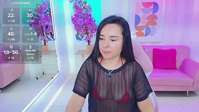 Tiara_rr on StripChat