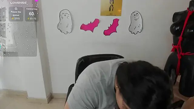 TifanyAmazinng on StripChat