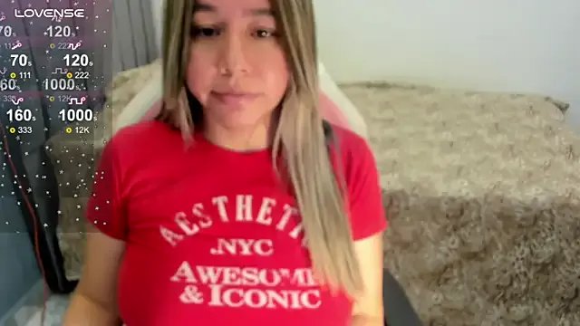 Tiffany_teressa on StripChat