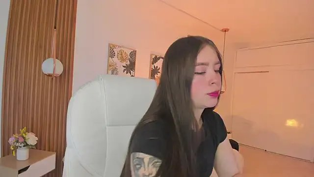 TiffanyWright on StripChat