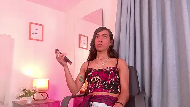 TiffValentinee_ on StripChat