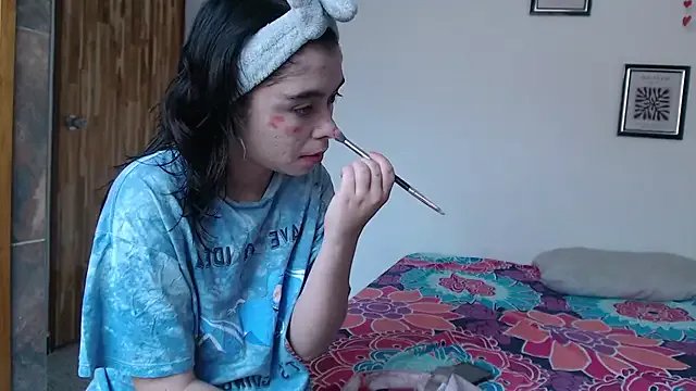 Tiny_Loliebbp — show my body naked