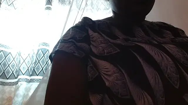 titi_fiesta on StripChat