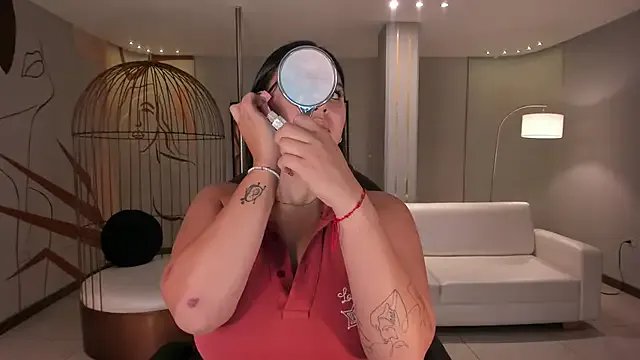 ToriCrossX on StripChat