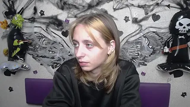 TracyLll on StripChat