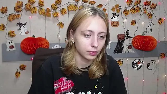 TracyLll on StripChat