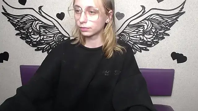 TracyLll on StripChat