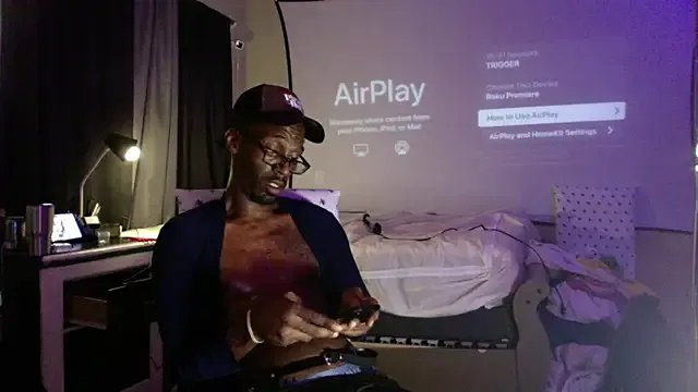 Triggerhappycj100 on StripChat