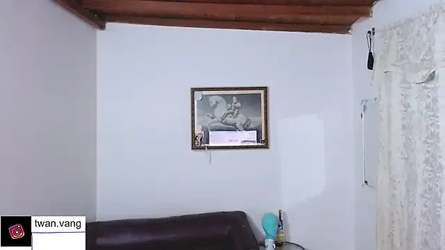 Freechat Trix_fiore_oficial on StripChat