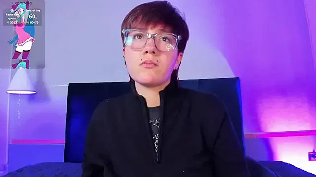 Tsuki_Maru on StripChat