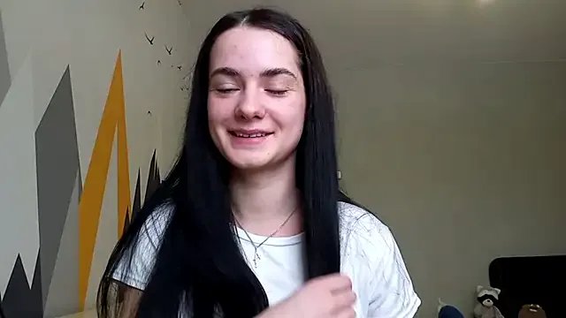 StripChat TuFoth is Freechat TuFoth — close up smile