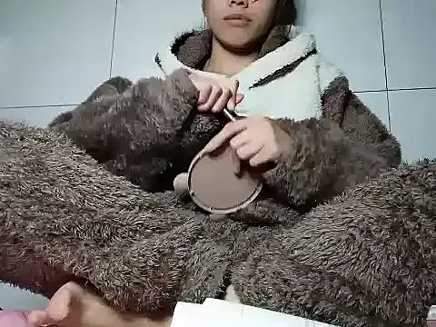 Tuyet696 on StripChat