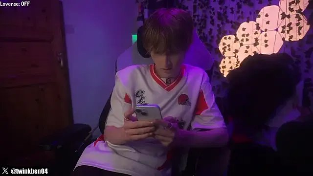 twinkben — STRIP OFF CLOTHES