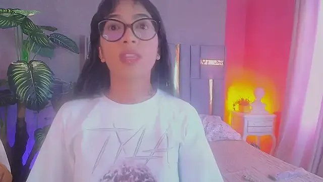 Tyla_Ks on StripChat