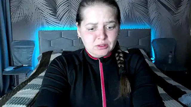 uliastar on StripChat