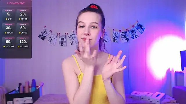 ur_kitty__ on StripChat