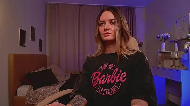 Ursula_Andres on StripChat