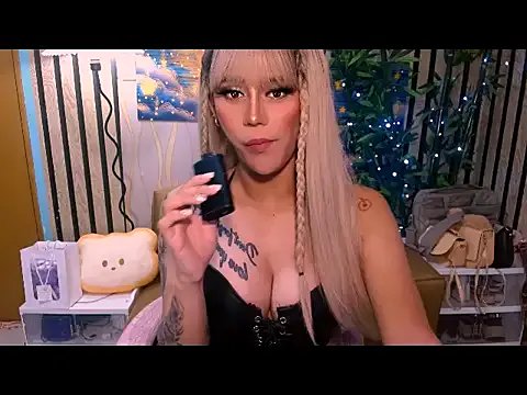 UrSweetKatCakes on StripChat