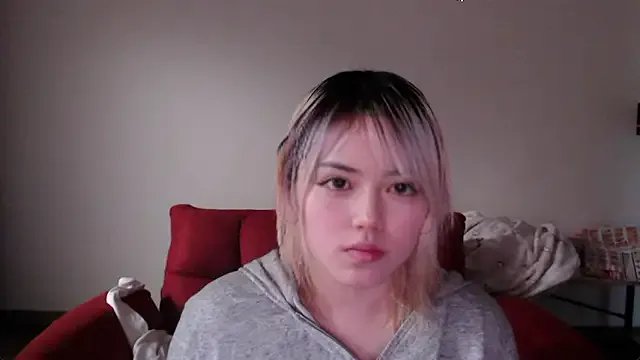 uru_luv000 — Freechat on StripChat