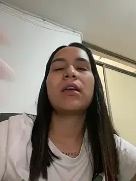 Val12777 — show deep throat + saliva 