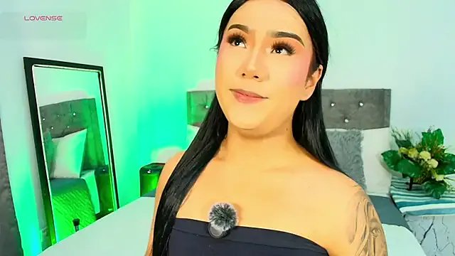 Freechat Vale_prado on StripChat