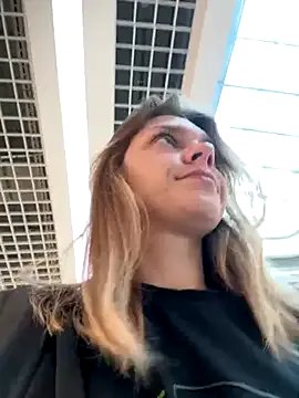 ValenciaShock on StripChat