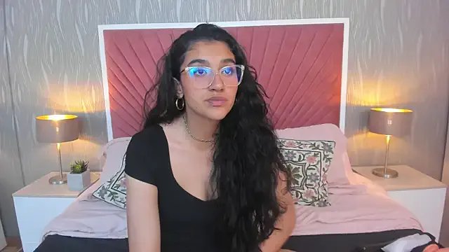 ValentiinaCruz on StripChat