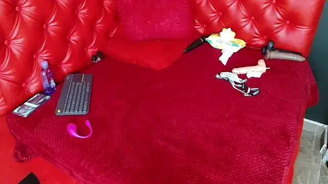 VALENTINA3x on StripChat